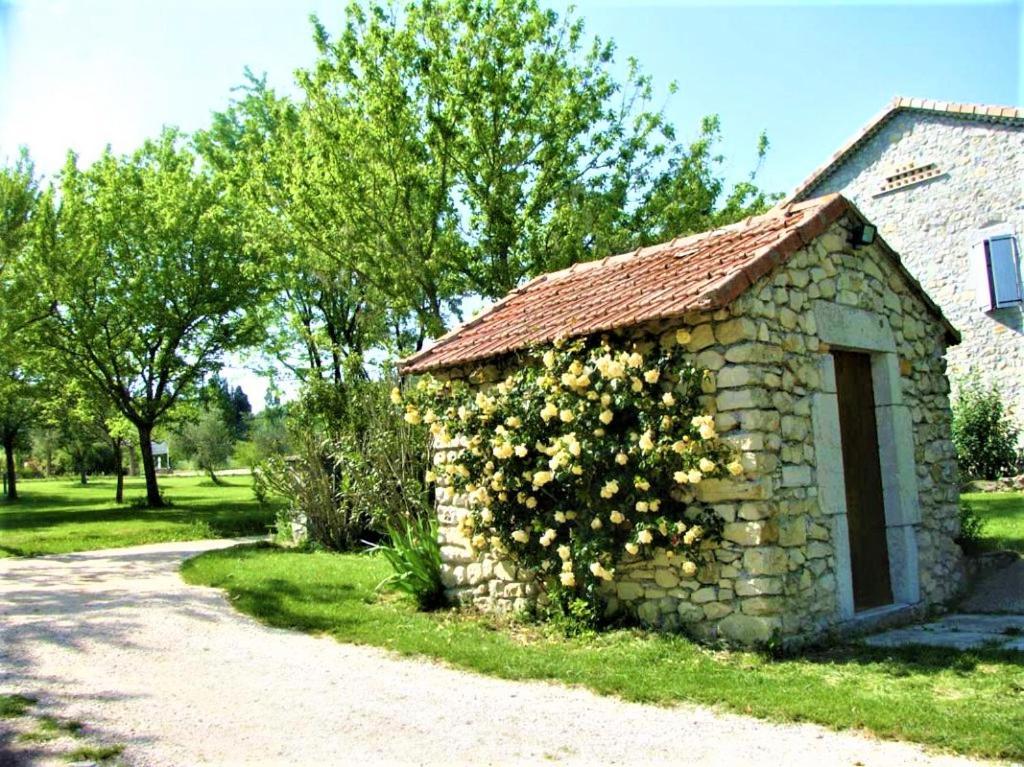 Gite De Groupe 15 A 19P, Parc, Salle De Reception - Chambres D'Hotes En Semaine Villeneuve de Berg Bagian luar foto